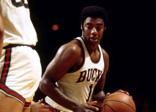 一路挺进八 一路挺进八