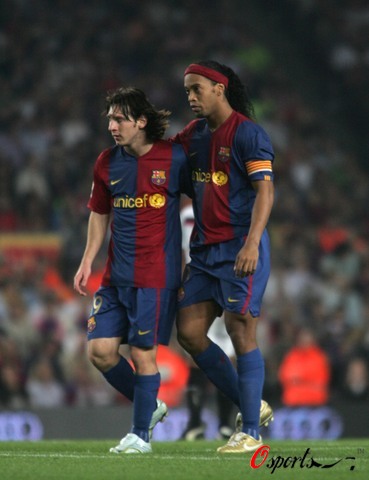 期待通过内 期待通过内