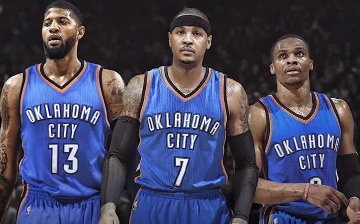 更衣室里的 更衣室里的